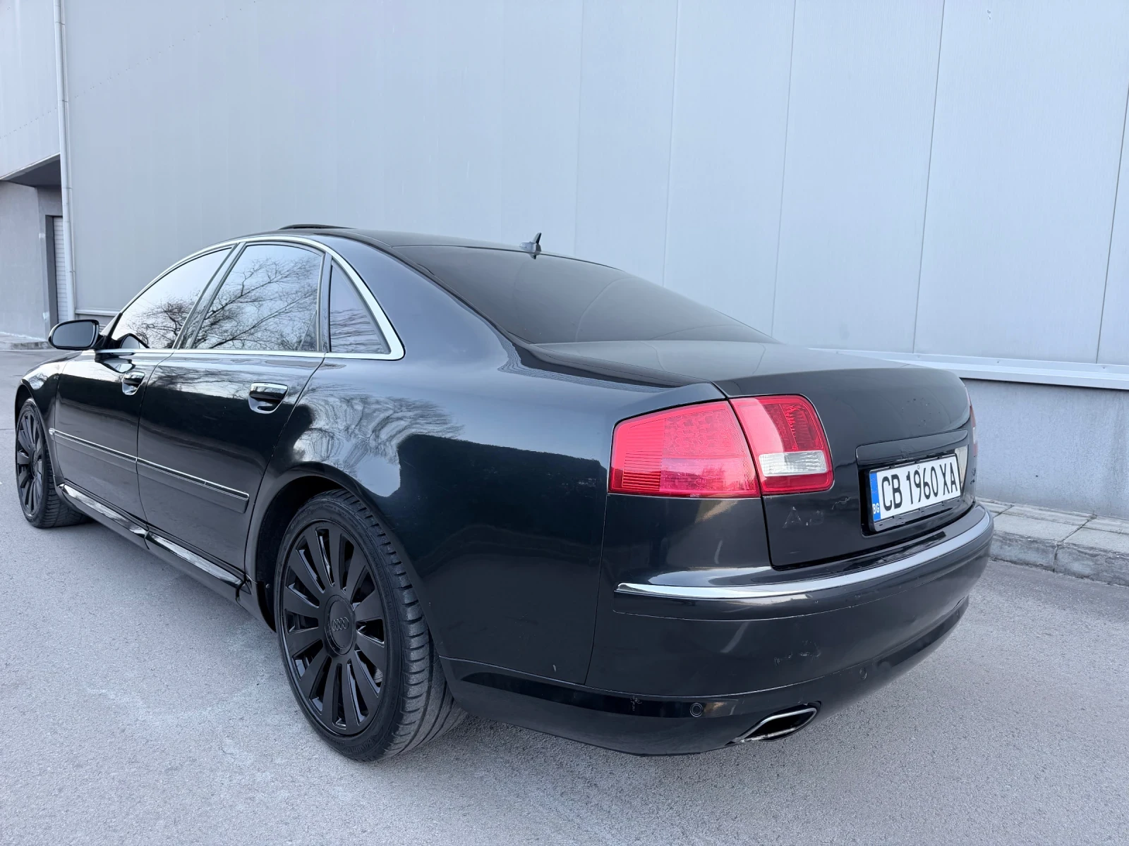 Audi A8 W12 515 кс газова уредба първи собственик, снимка 4 - Автомобили и джипове - 53917540