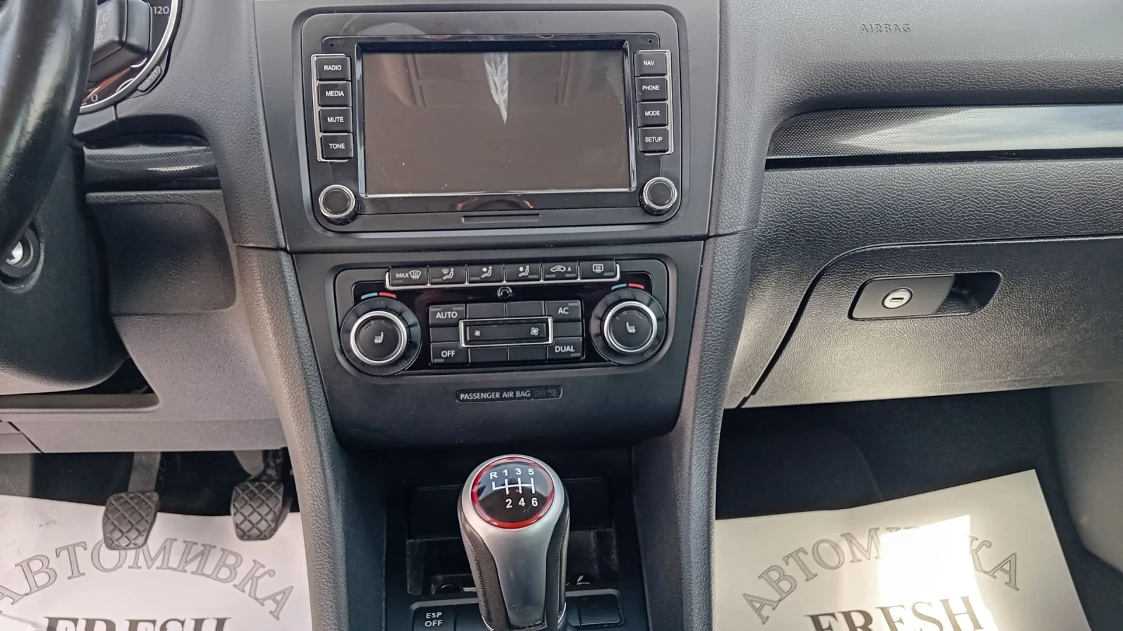 VW Golf 1.8 TSI , снимка 13 - Автомобили и джипове - 54256688