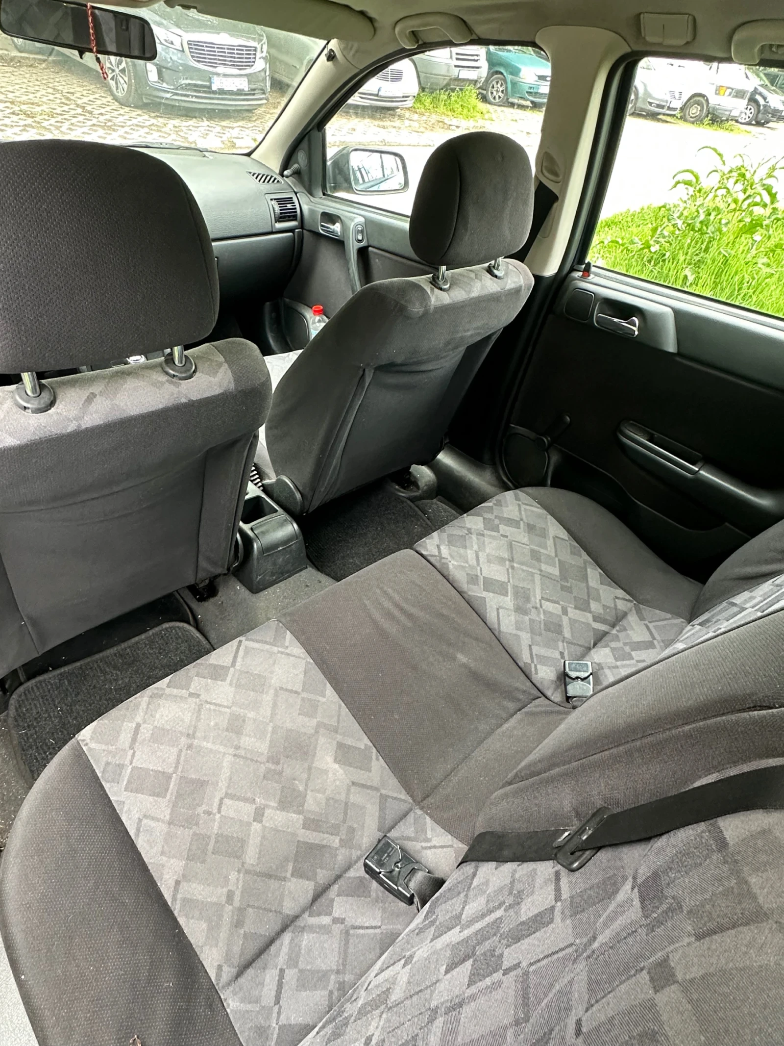 Opel Astra 1.4 бензин, снимка 8 - Автомобили и джипове - 54400394