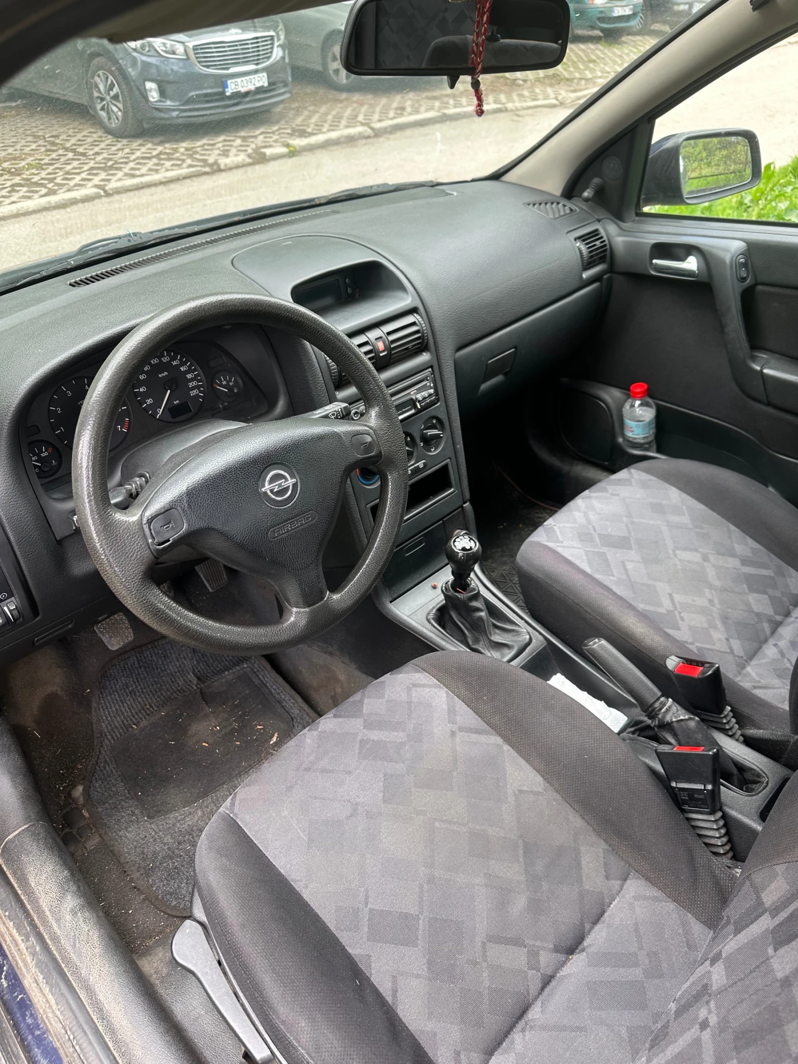 Opel Astra 1.4 бензин, снимка 7 - Автомобили и джипове - 54400394