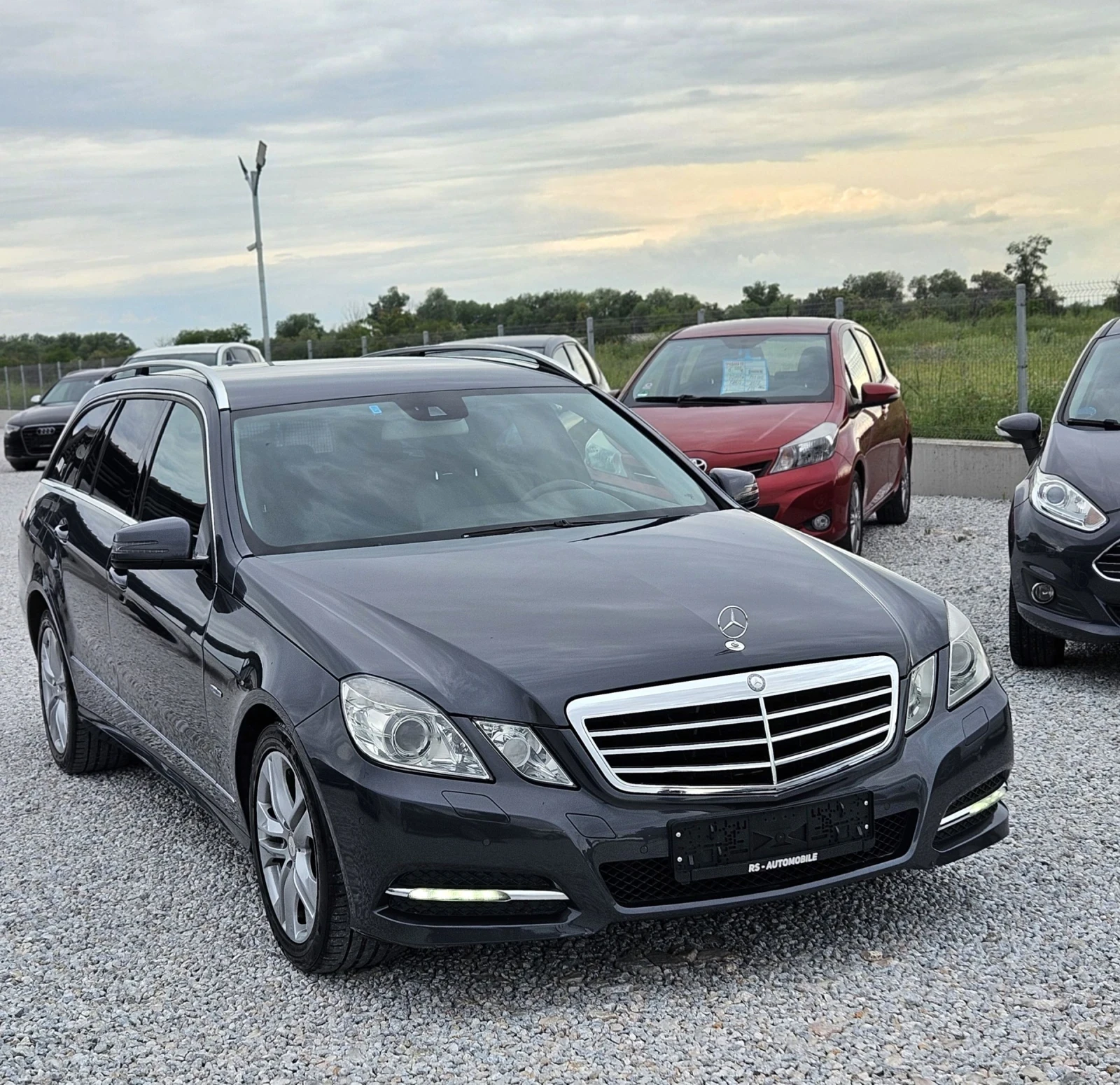 Mercedes-Benz E 220 Avantgarde Евро5 Full service Mercedes-Benz , снимка 2 - Автомобили и джипове - 54608502