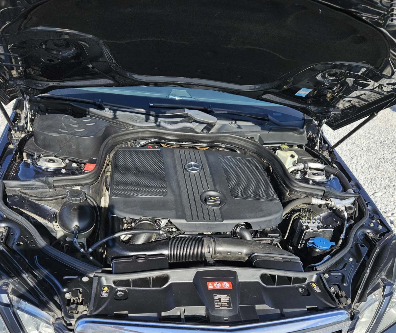 Mercedes-Benz E 220 Avantgarde Евро5 Full service Mercedes-Benz , снимка 14 - Автомобили и джипове - 54608502