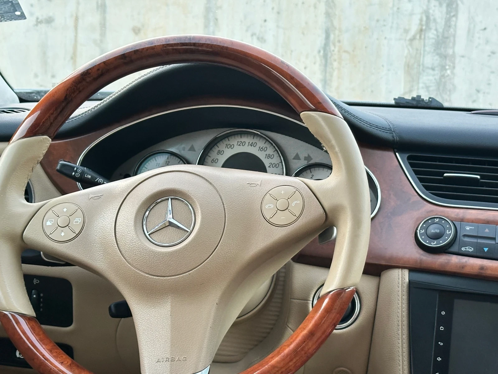 Mercedes-Benz CLS 320 FACE/ПРУЖ/AMG, снимка 8 - Автомобили и джипове - 54682888