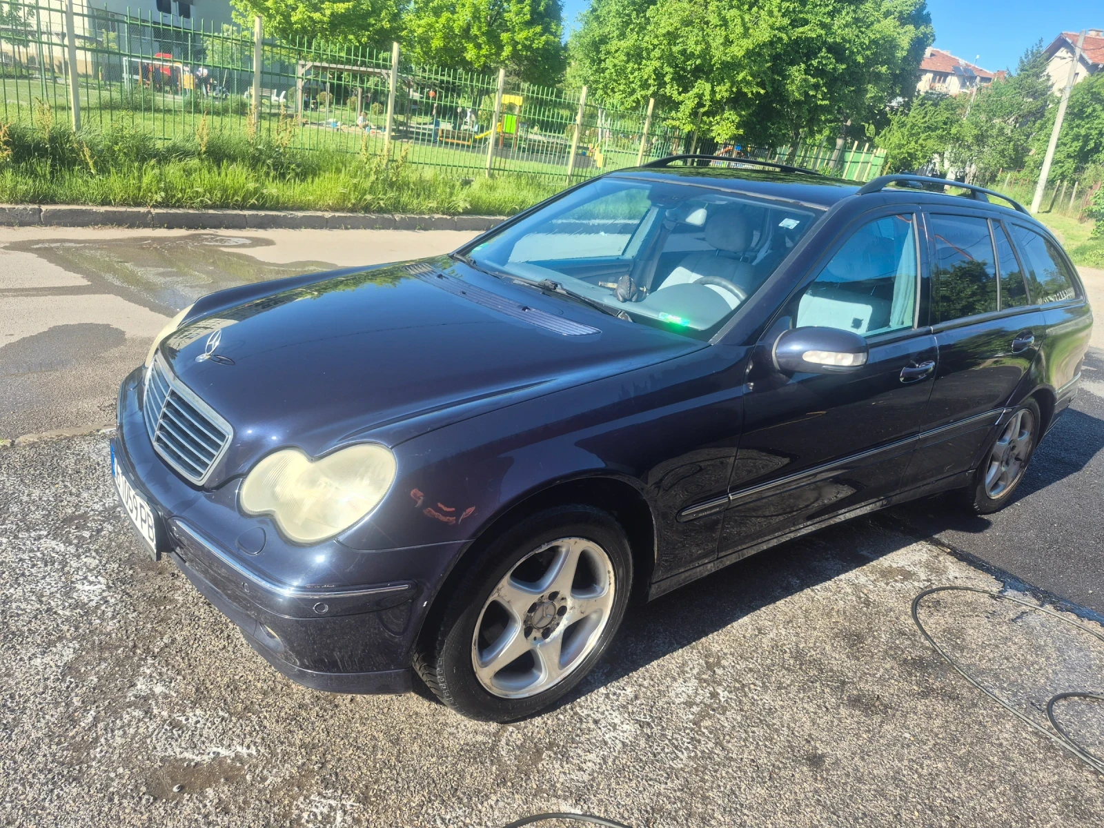 Mercedes-Benz C 220, снимка 4 - Автомобили и джипове - 54728170