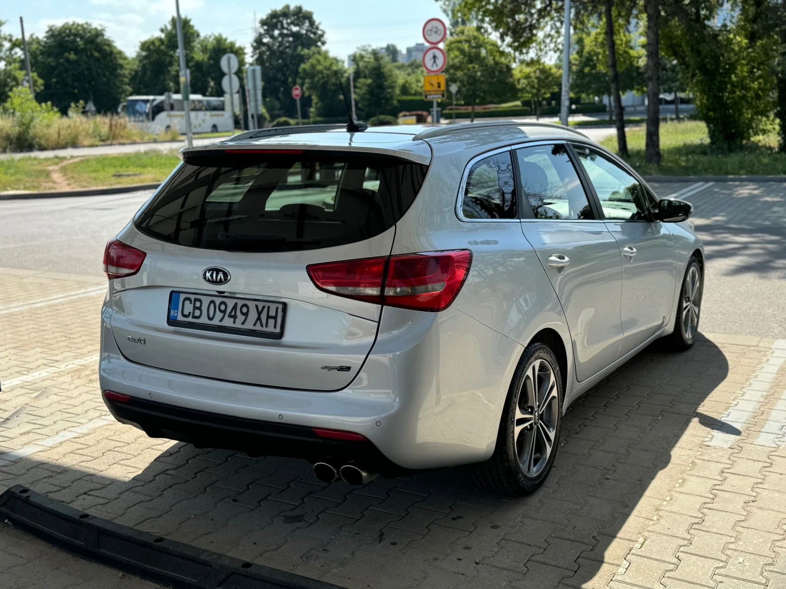 Kia Ceed, снимка 6 - Автомобили и джипове - 55077185
