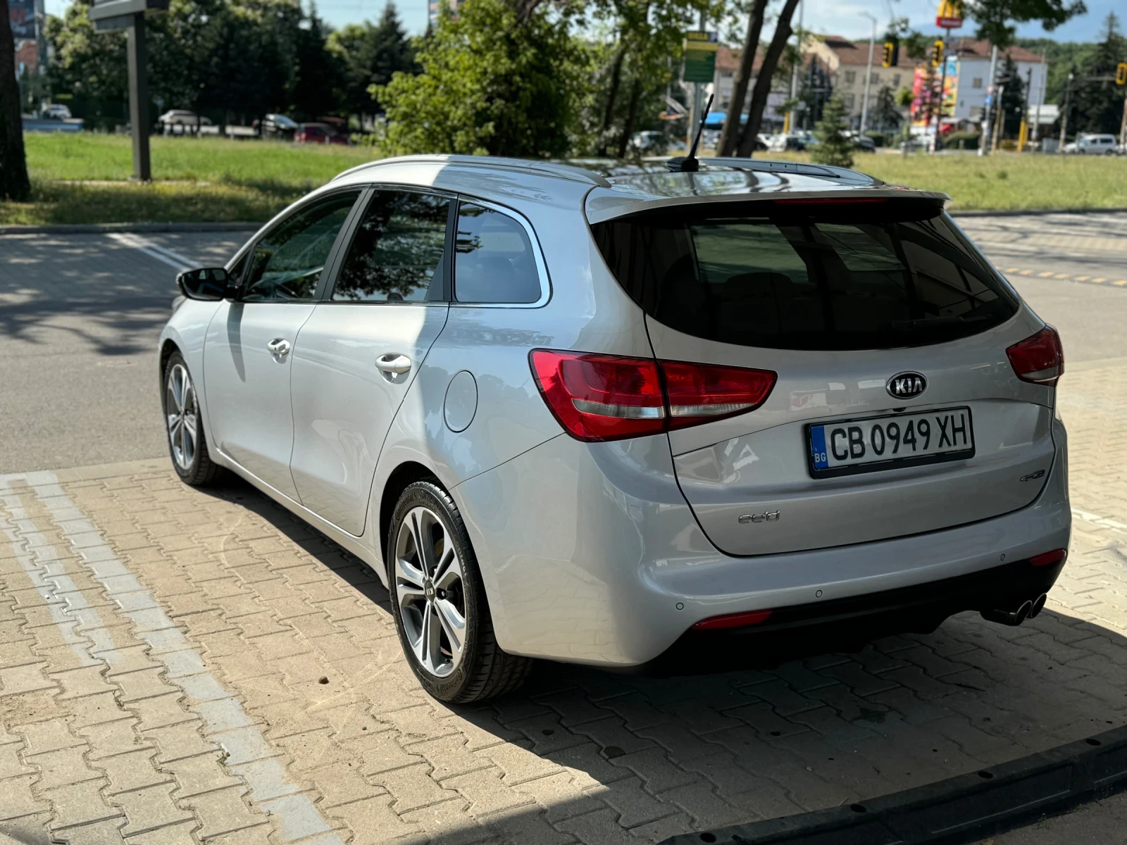 Kia Ceed, снимка 8 - Автомобили и джипове - 55077185