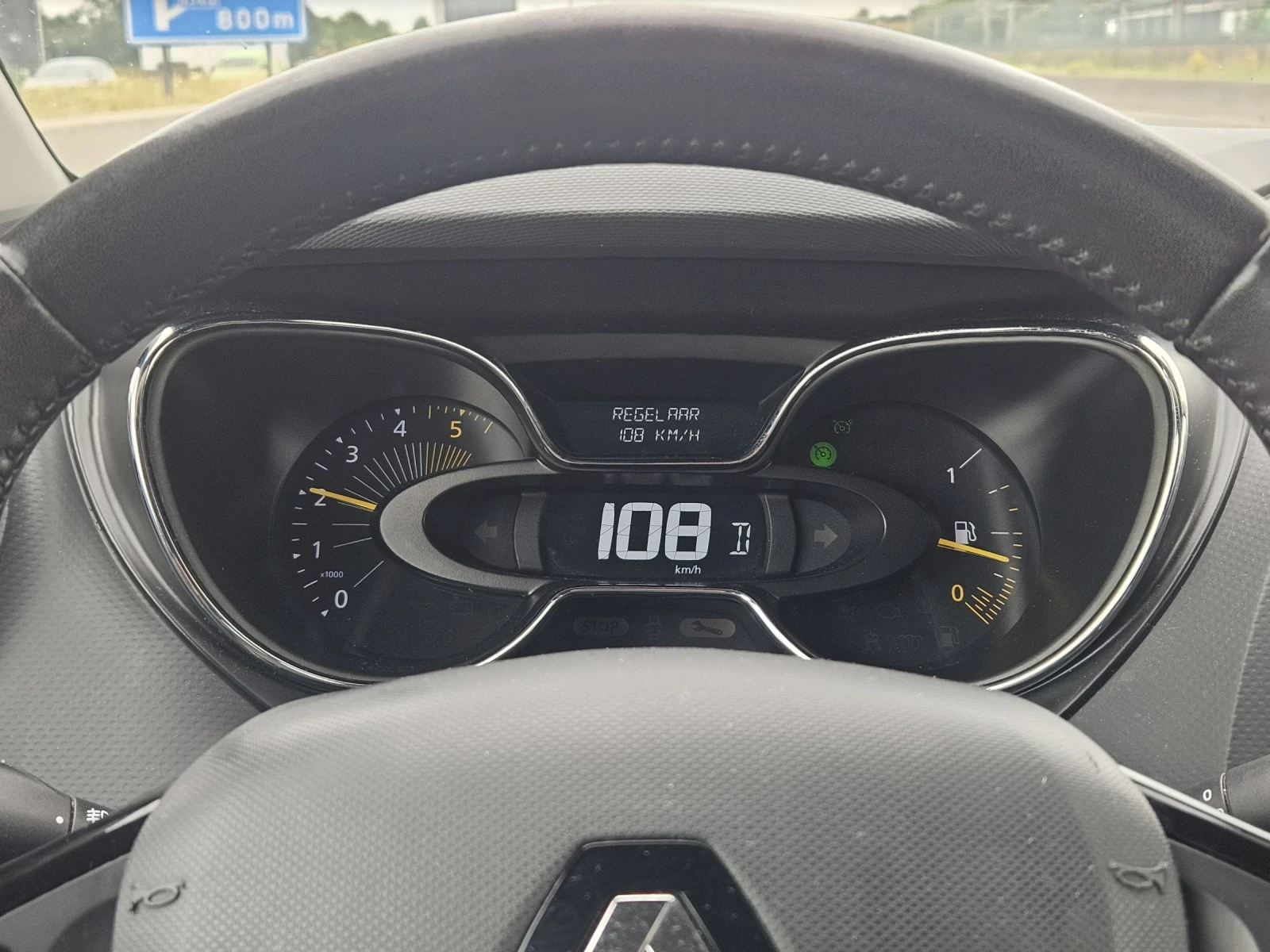 Renault Captur 1.5DCI Dynamique PACK Keyless LED NAVI автопилот, снимка 14 - Автомобили и джипове - 55163894