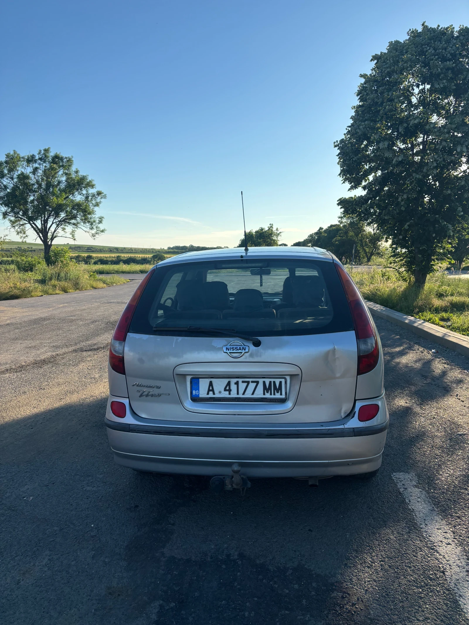 Nissan Almera tino, снимка 5 - Автомобили и джипове - 55207795