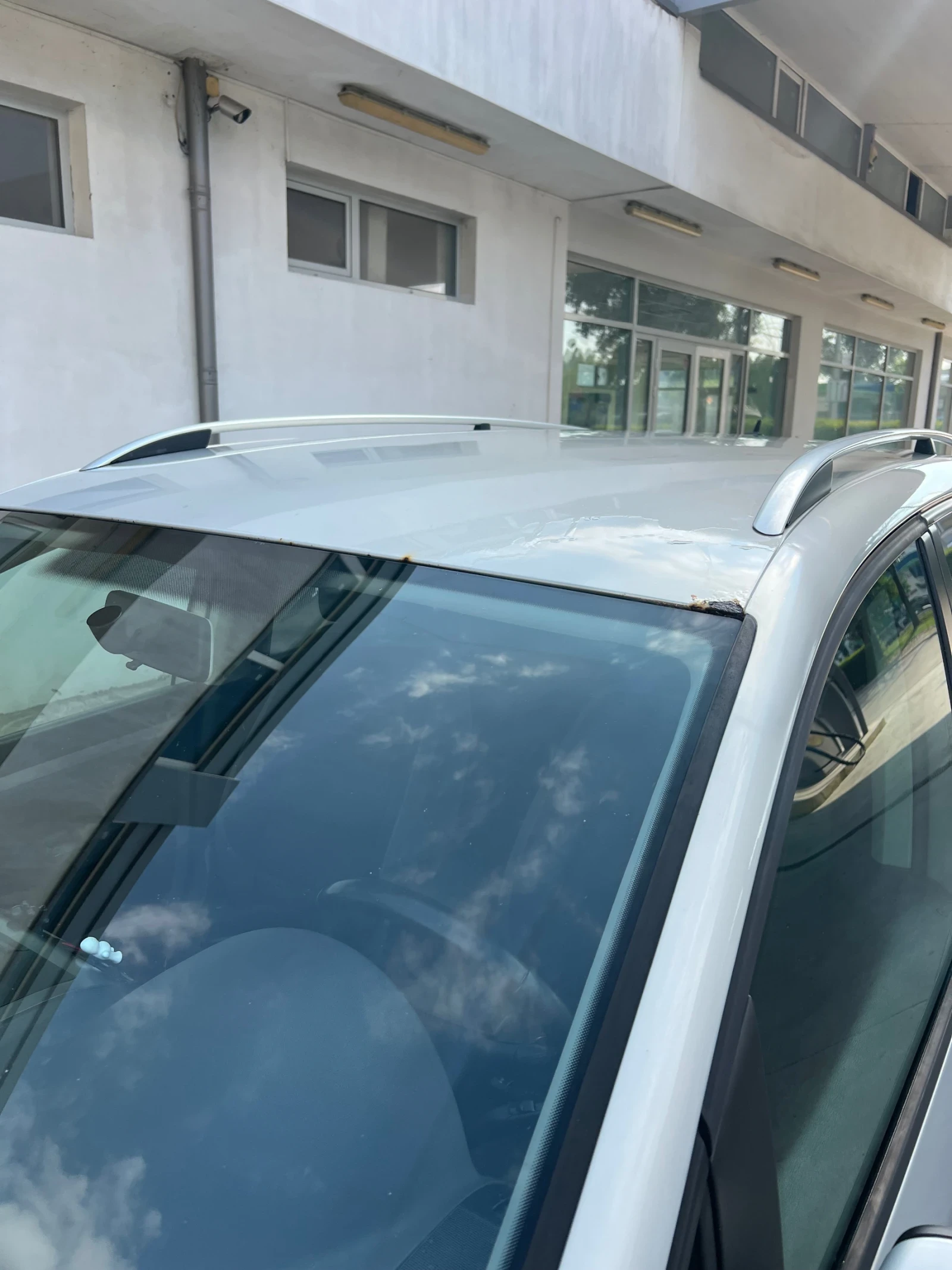 VW Touran 1.9 TDI 105 к.с., снимка 14 - Автомобили и джипове - 55366088