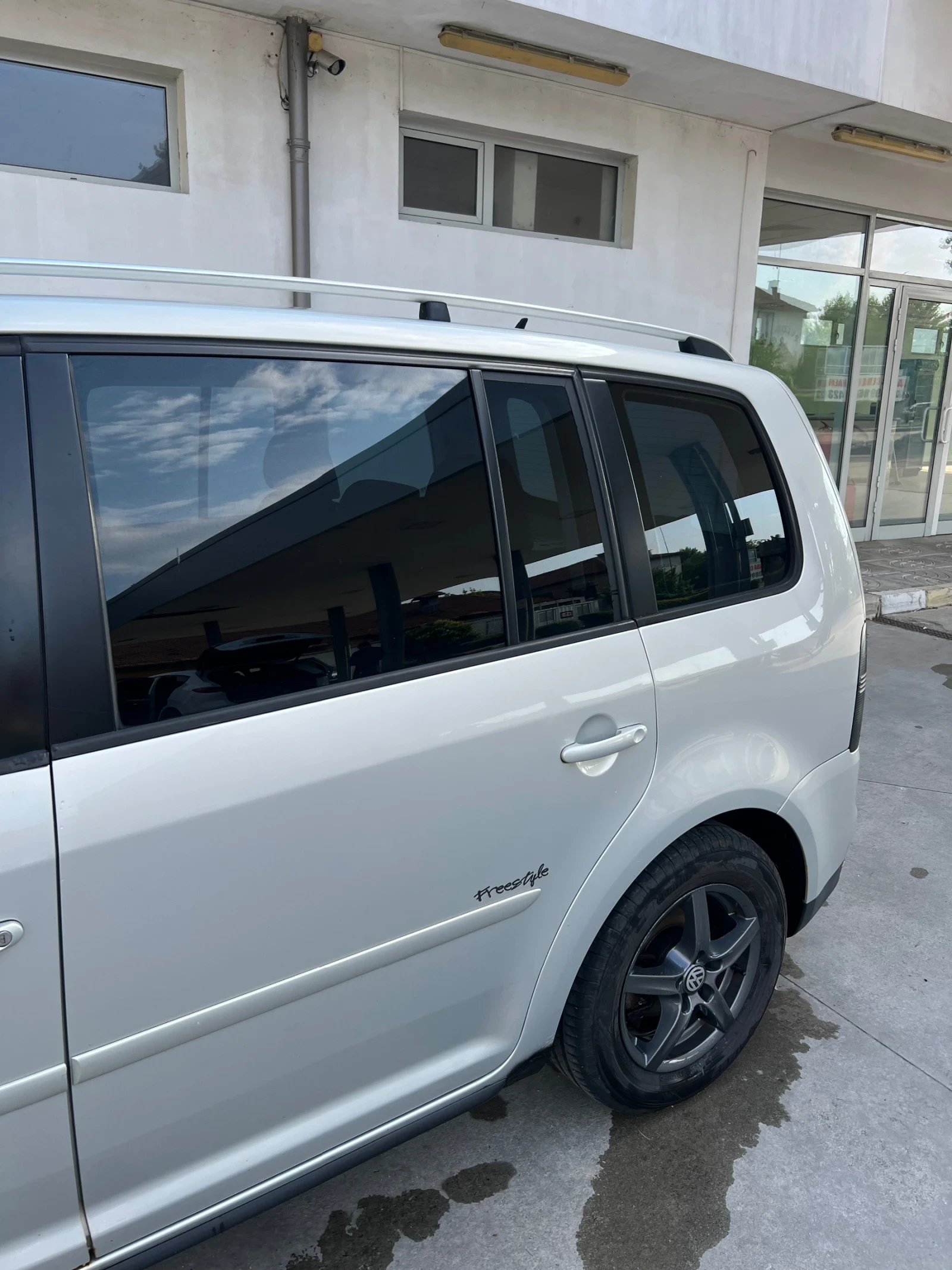 VW Touran 1.9 TDI 105 к.с., снимка 3 - Автомобили и джипове - 55366088