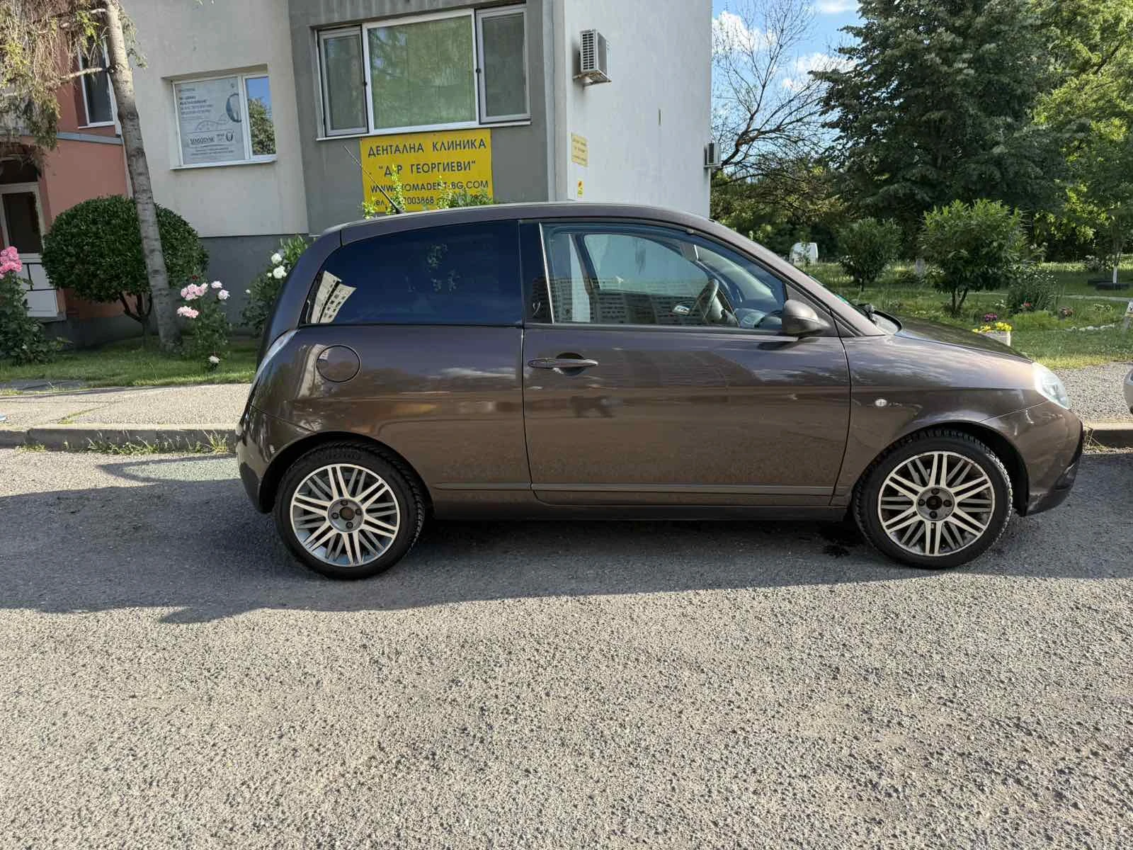 Lancia Ypsilon 1, 4  | Mobile.bg � ����������� 2