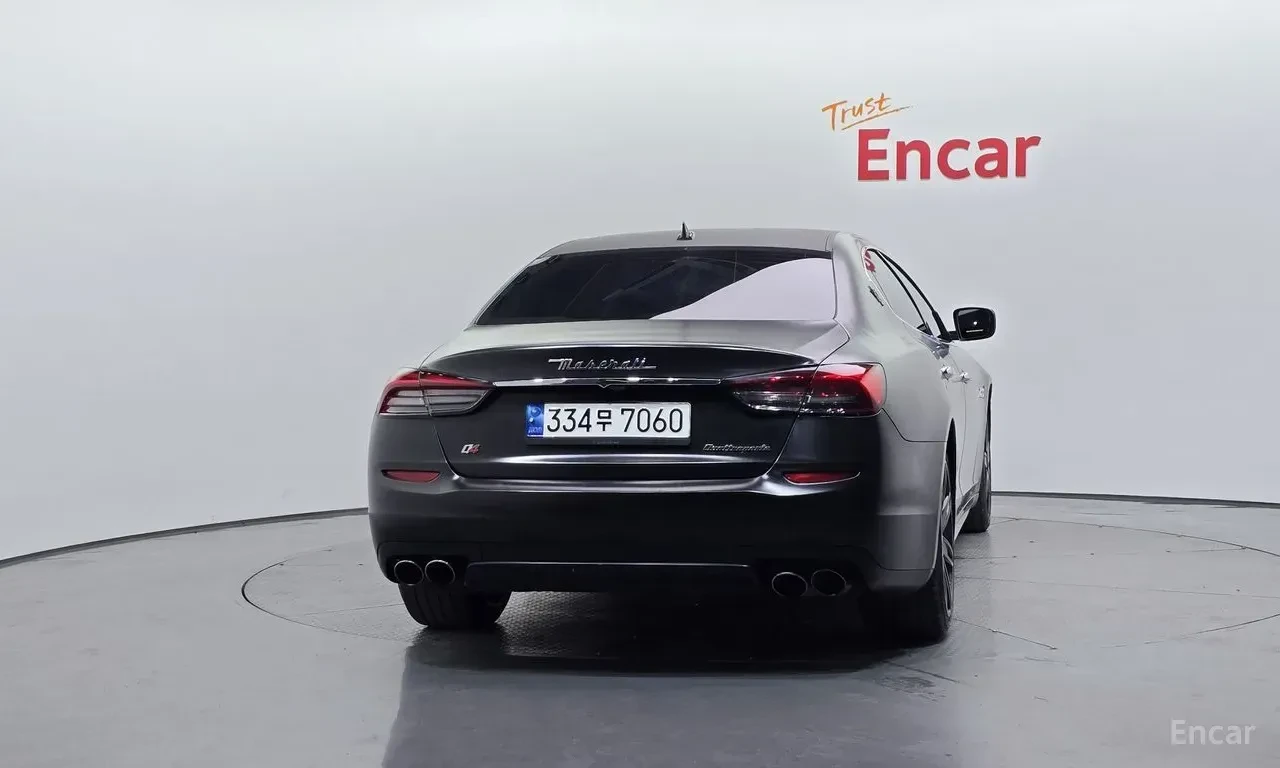 Maserati Quattroporte S* Q4* ОБДУХВАНЕ* ПОДГРЕВ* КАМЕРА* КЕЙЛЕС* , снимка 4 - Автомобили и джипове - 55822597