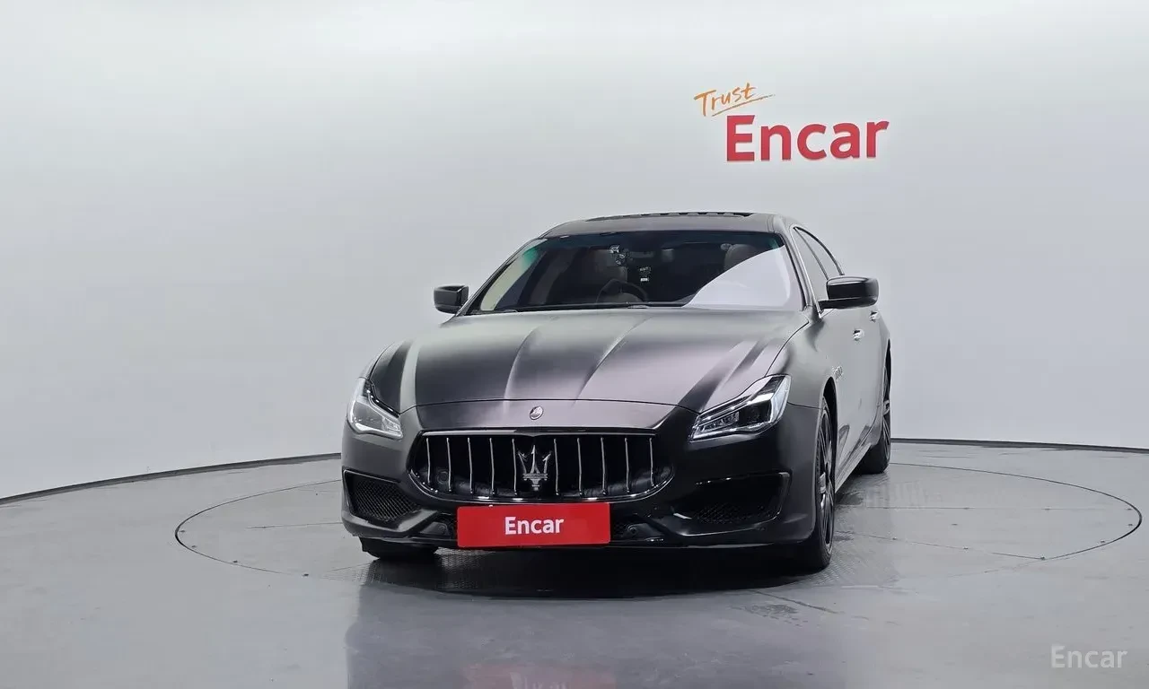 Maserati Quattroporte S* Q4* ОБДУХВАНЕ* ПОДГРЕВ* КАМЕРА* КЕЙЛЕС* , снимка 3 - Автомобили и джипове - 55822597
