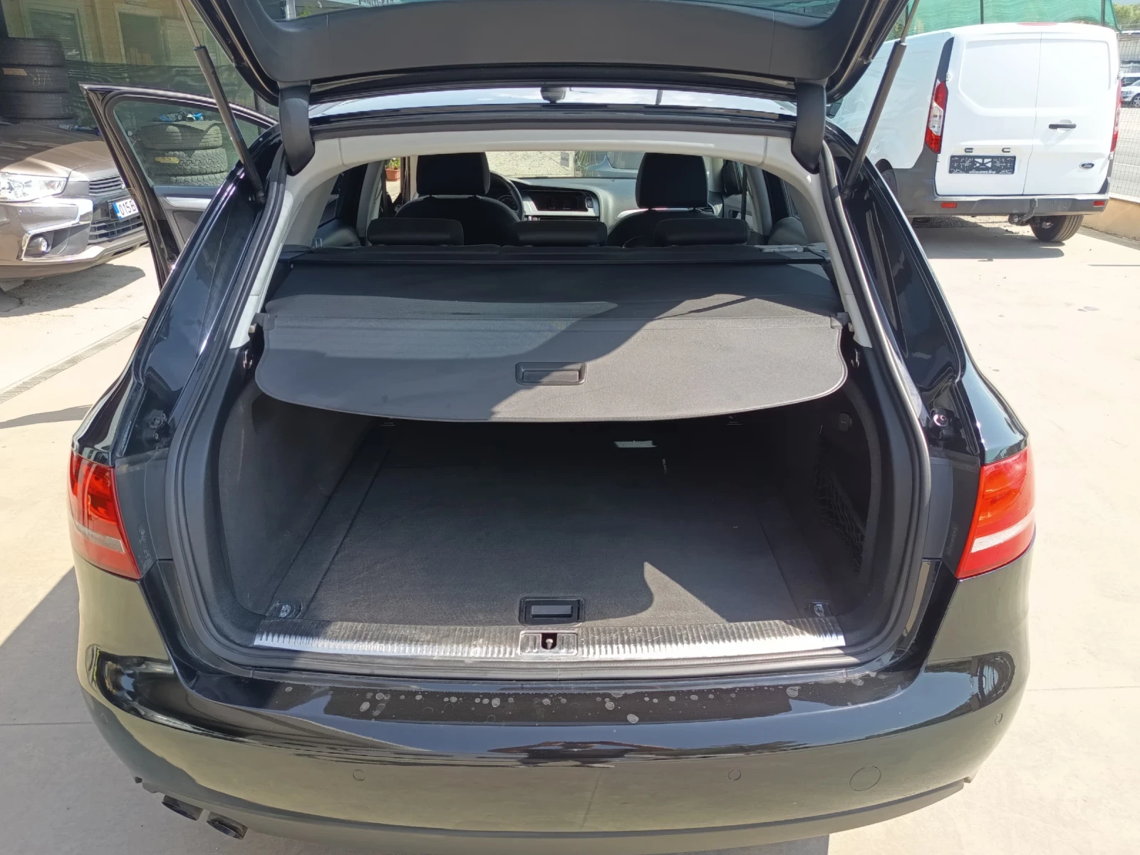 Audi A4 2.0tdi, снимка 12 - Автомобили и джипове - 55891696