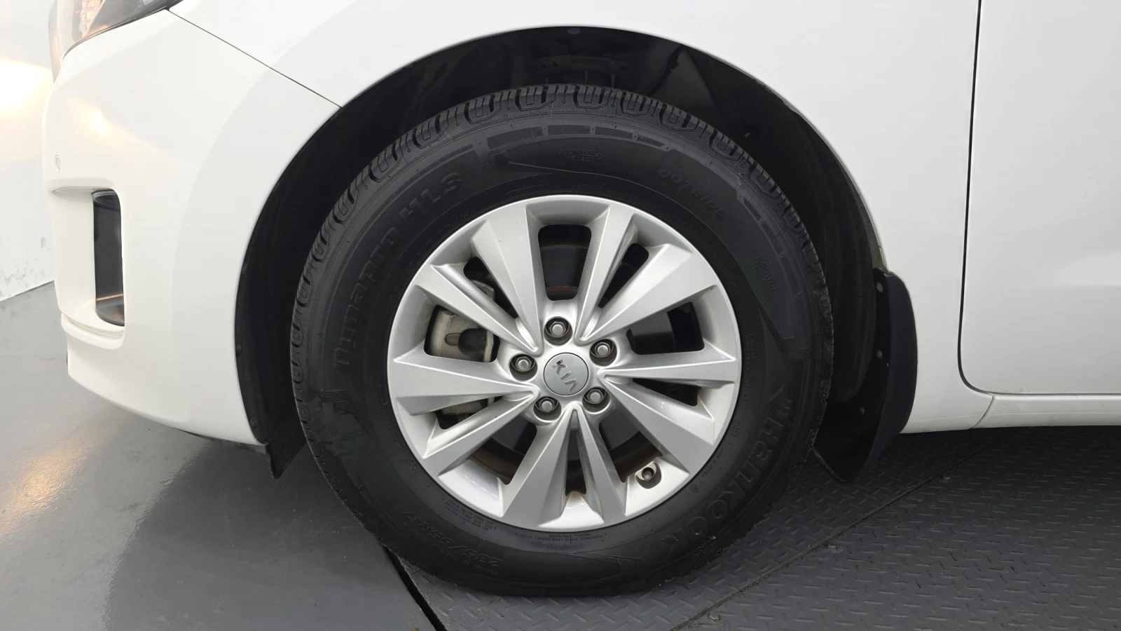 Kia Carnival ПОДГРЕВ ВОЛАН* КРАЙНА ЦЕНА, снимка 5 - Автомобили и джипове - 56024560