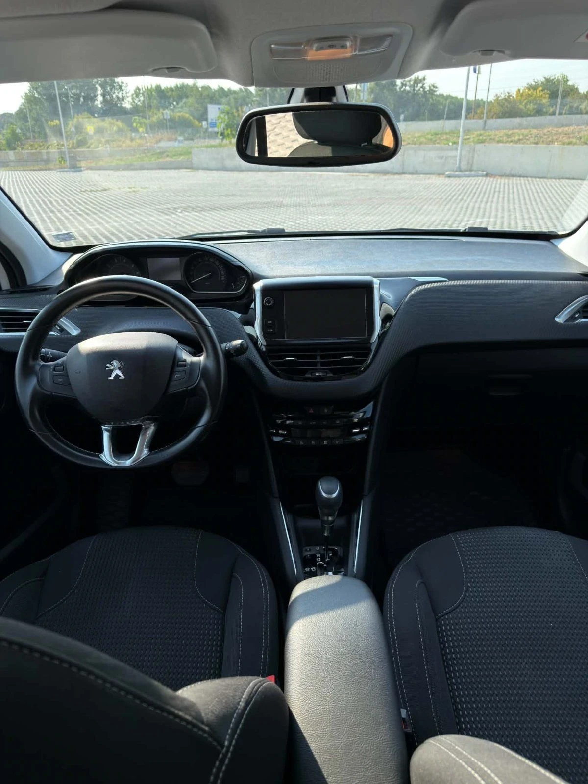 Peugeot 208 PURE TECH 2019 БЕНЗИН 1.2, снимка 5 - Автомобили и джипове - 56215725