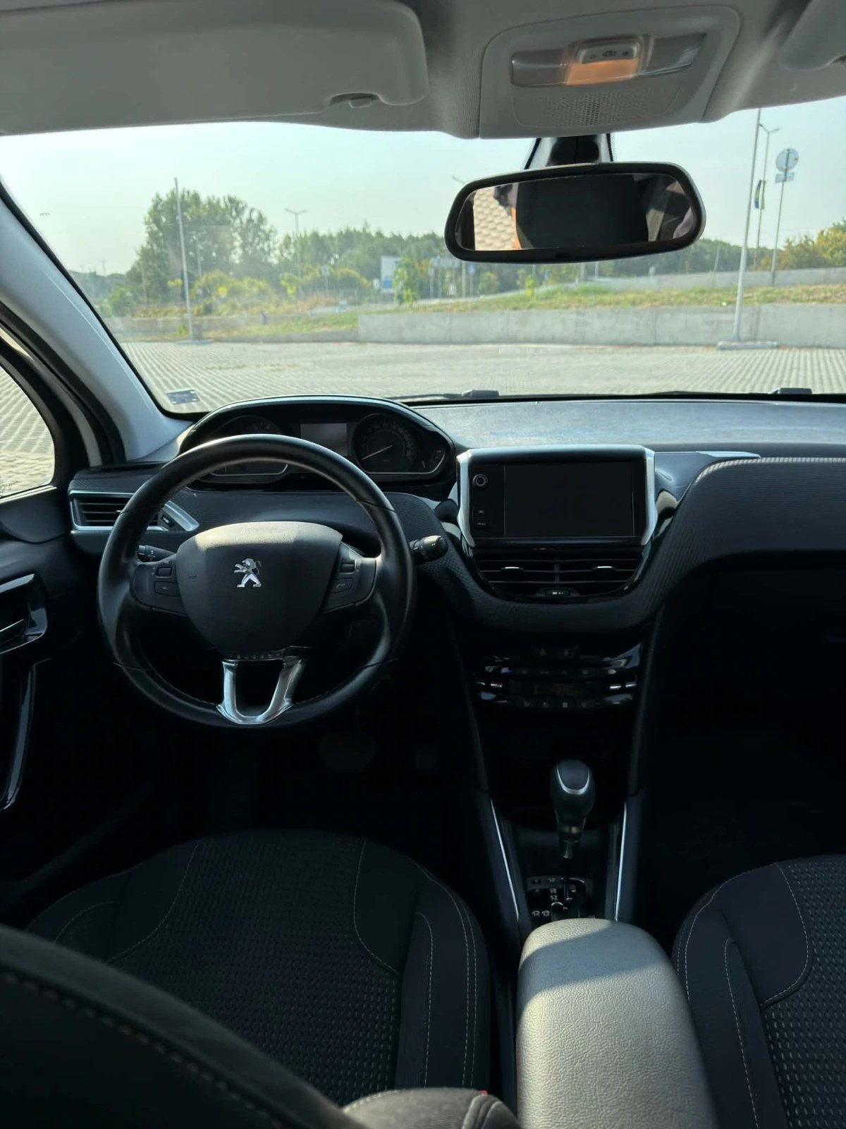 Peugeot 208 PURE TECH 2019 БЕНЗИН 1.2, снимка 6 - Автомобили и джипове - 56215725
