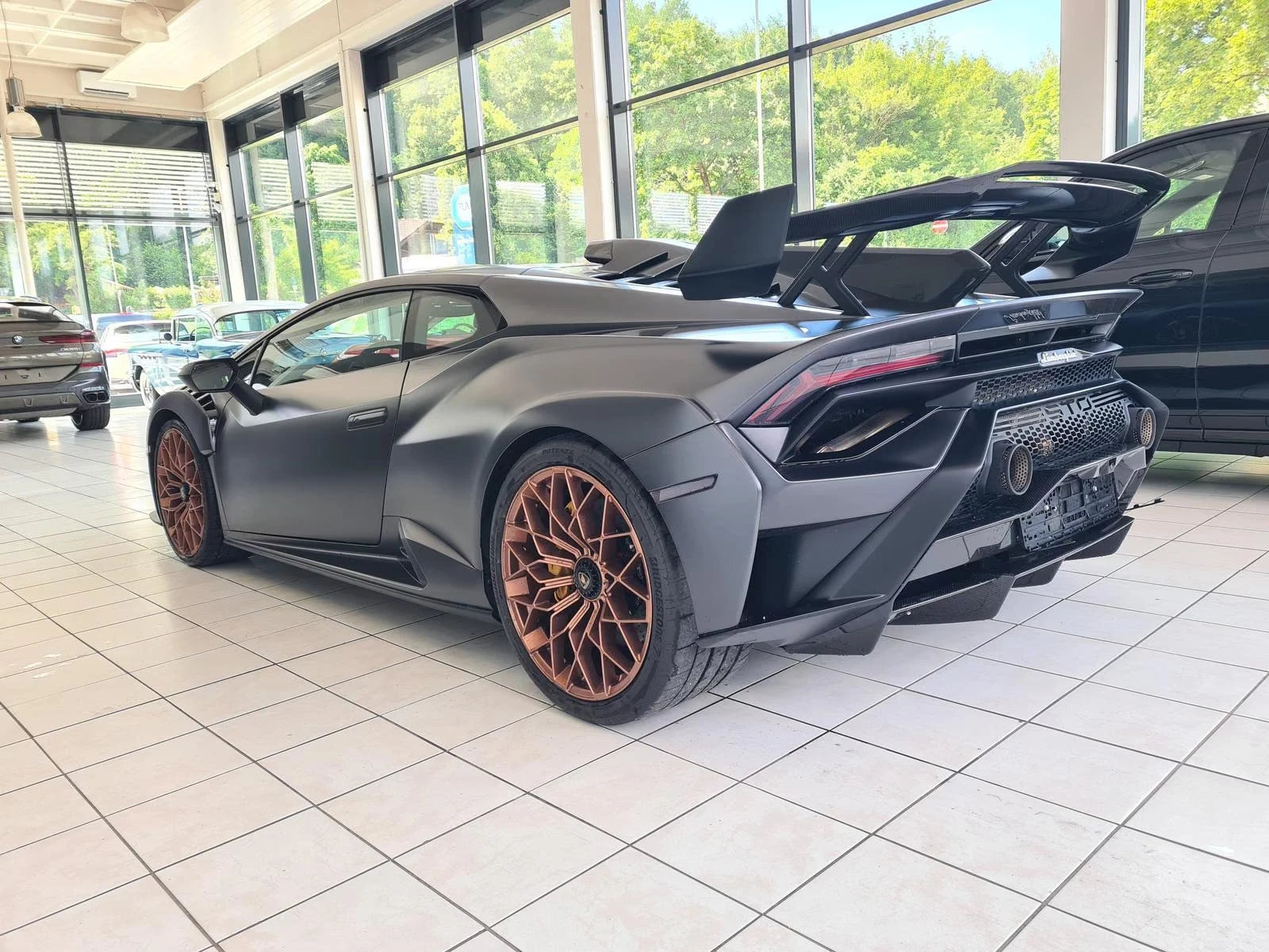 Lamborghini Huracan STO/V10/LIFT/FULL CARBON/RACING/REARVIEW/ | Mobile.bg � ����������� 4