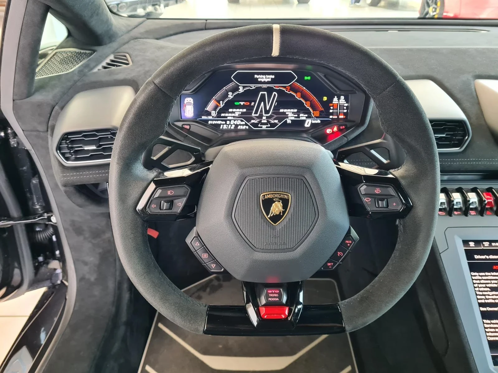 Lamborghini Huracan STO/V10/LIFT/FULL CARBON/RACING/REARVIEW/ | Mobile.bg � ����������� 11