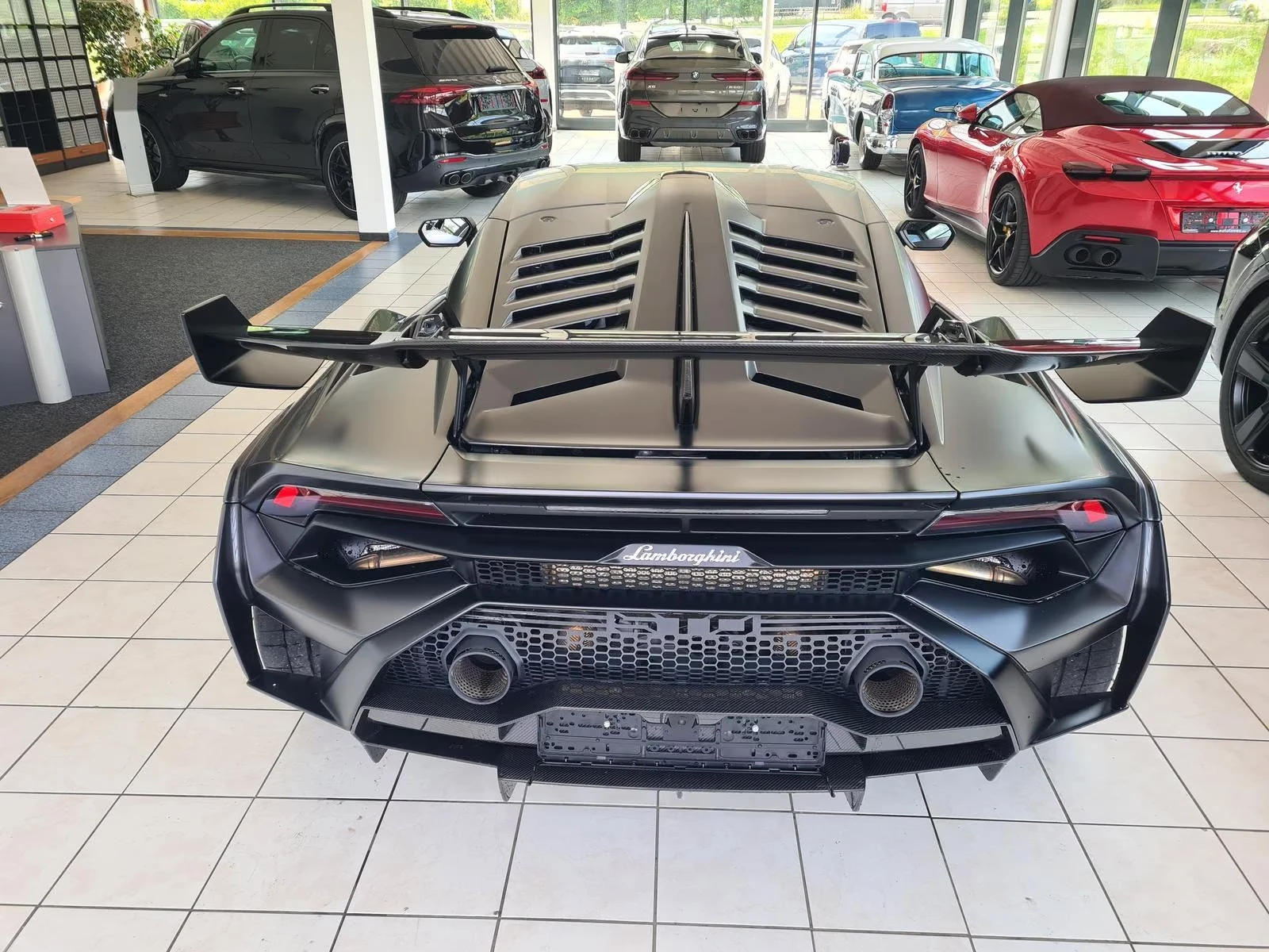 Lamborghini Huracan STO/V10/LIFT/FULL CARBON/RACING/REARVIEW/ | Mobile.bg � ����������� 5