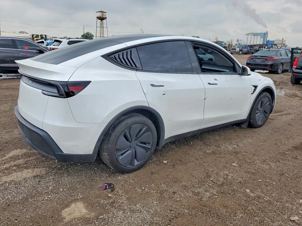 Tesla Model Y LONG RANGE, снимка 3 - Автомобили и джипове - 56712859