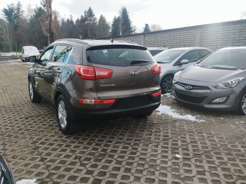 Kia Sportage 2.0 automatic.kamera 4* 4, снимка 5 - Автомобили и джипове - 48442705