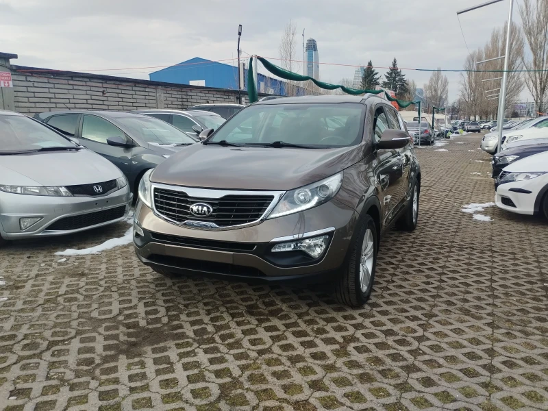 Kia Sportage 2.0 automatic.kamera 4* 4, снимка 3 - Автомобили и джипове - 48442705