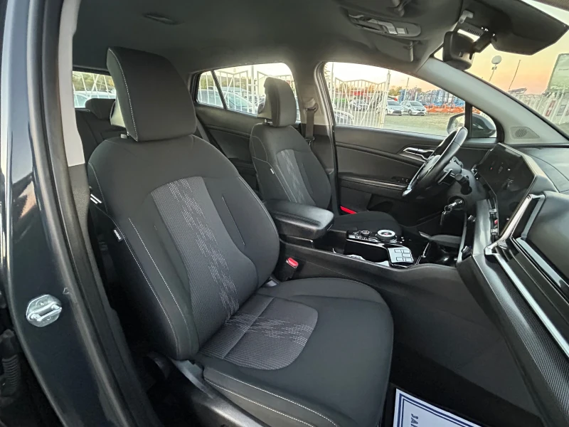 Kia Sportage 1.6 PHEV / 4X4 / АВТОМАТИК / ДИСТРОНИК / ЕВРО 6F+ , снимка 13 - Автомобили и джипове - 52227458
