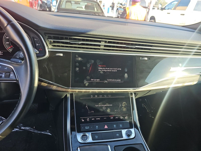 Audi Q8 Premium Plus, снимка 9 - Автомобили и джипове - 52394401