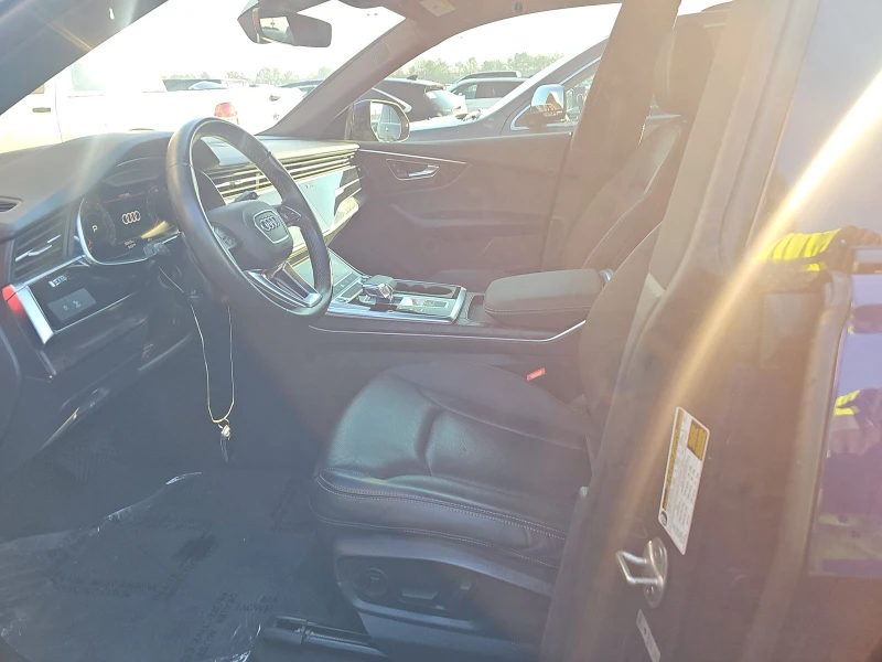 Audi Q8 Premium Plus, снимка 10 - Автомобили и джипове - 52394401