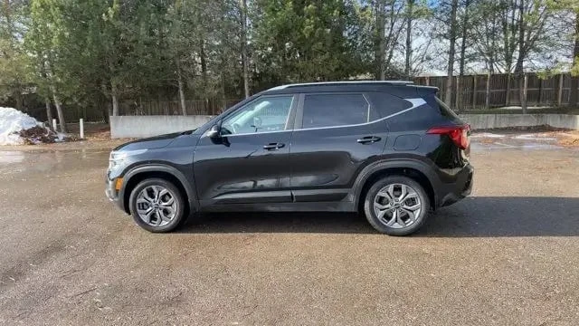 Kia Seltos * EX | Sunroof | Remote Start | Leather Seats |  - изображение 5