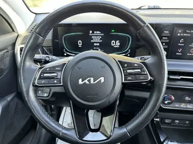 Kia Seltos * EX | Sunroof | Remote Start | Leather Seats |  | Mobile.bg � ����������� 15