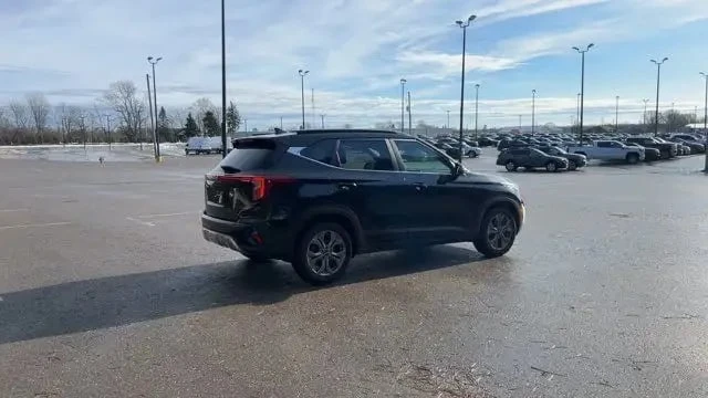 Kia Seltos * EX | Sunroof | Remote Start | Leather Seats |  - изображение 8