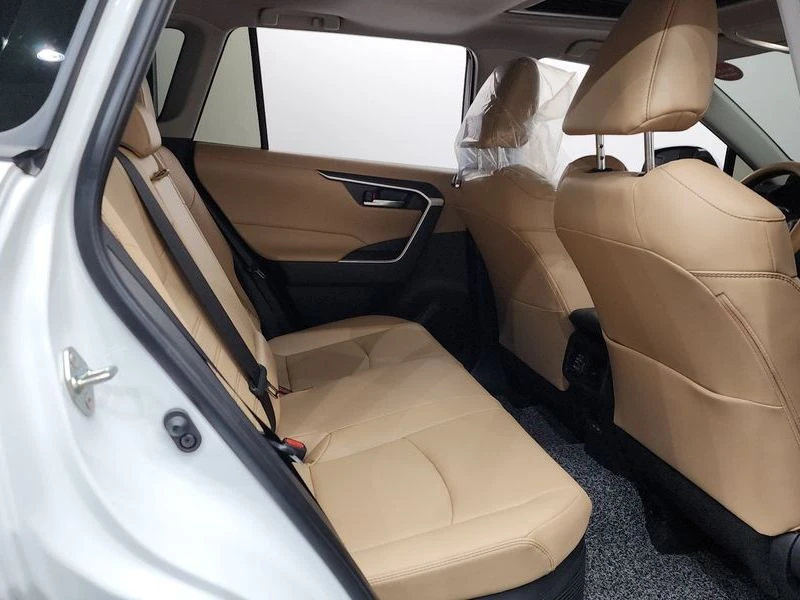 Toyota Rav4 2.5 2WD Hybrid XLE| 219к.с.| ВКЛ.ТЕХНОТЕСТ, снимка 11 - Автомобили и джипове - 55119788