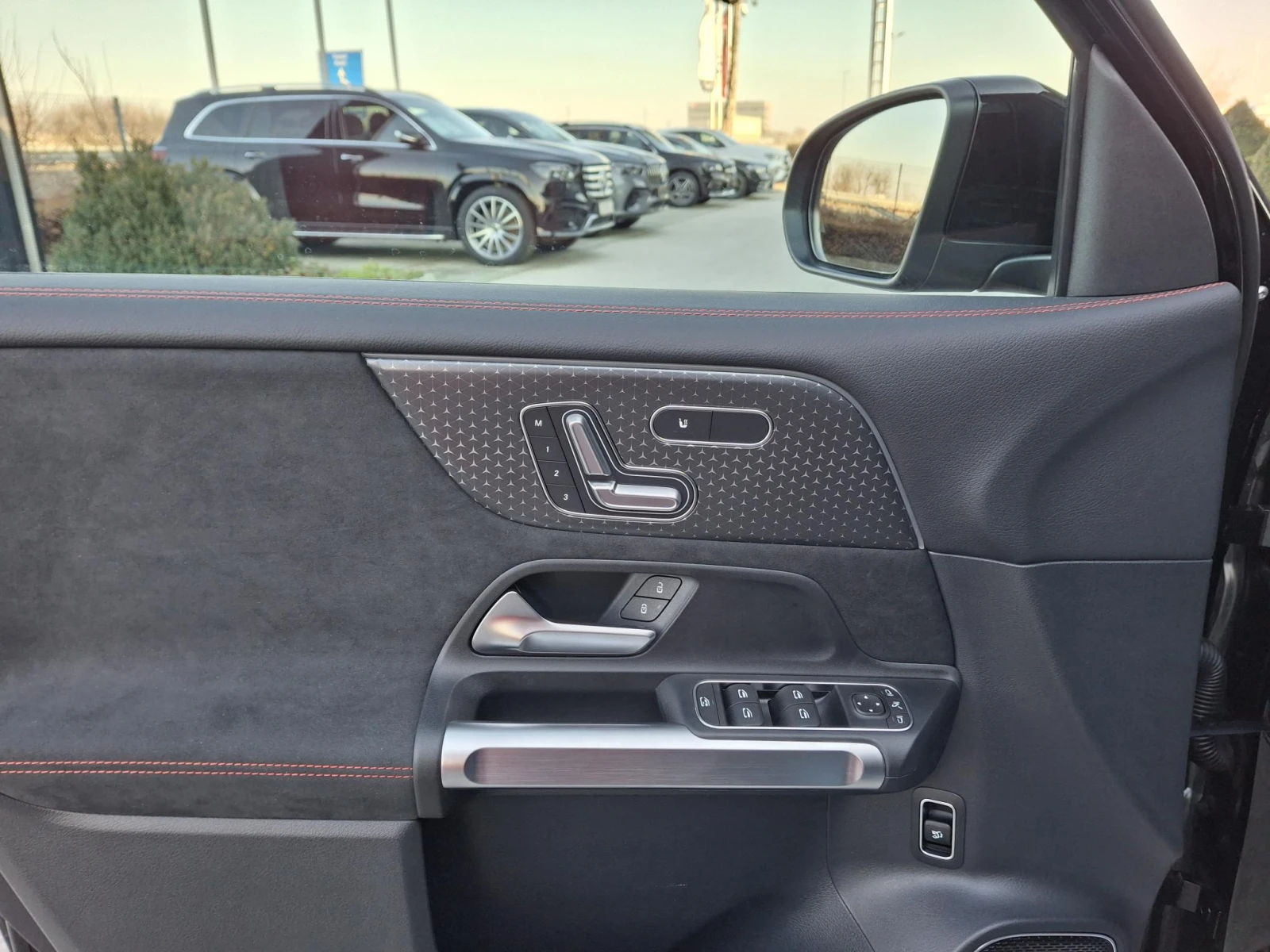 Mercedes-Benz GLB 35 4MATIC 6+ 1 | Mobile.bg   13