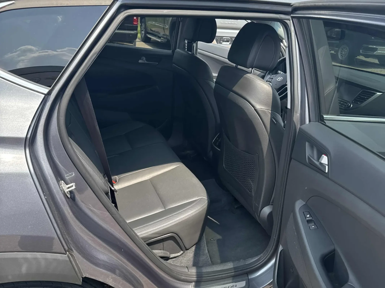 Hyundai Tucson Limited* CARFAX* ОПЦИЯ ЗА ФИНАНСИРАНЕ*  - изображение 8