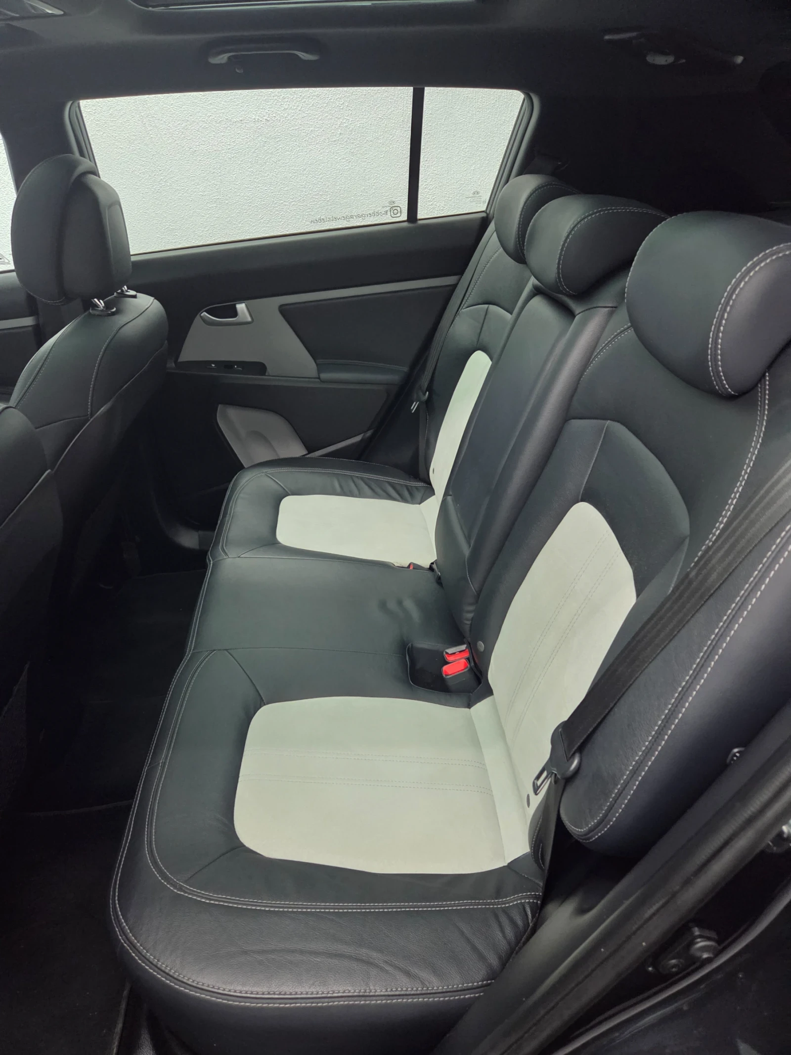 Kia Sportage  Platinum Edition, 2.0 CRDi, 185 к.с. Панорама - изображение 9