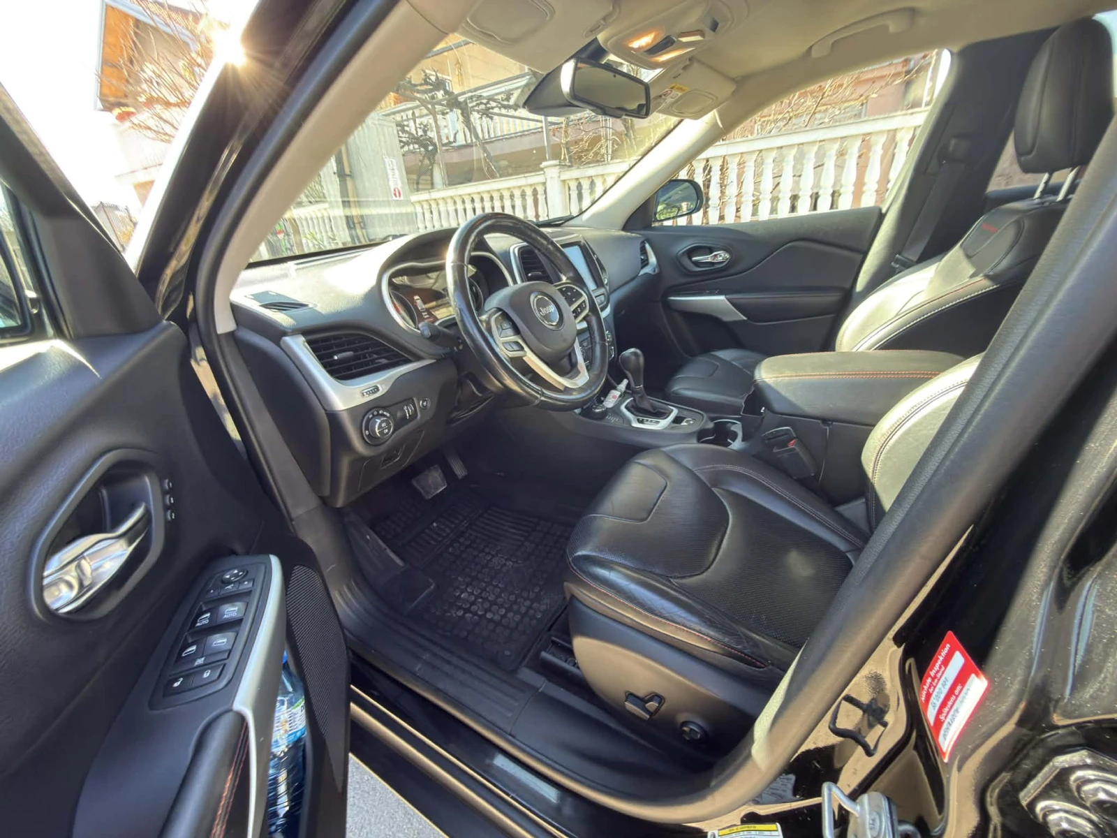 Jeep Cherokee 3.2V6 | Mobile.bg � ����������� 5