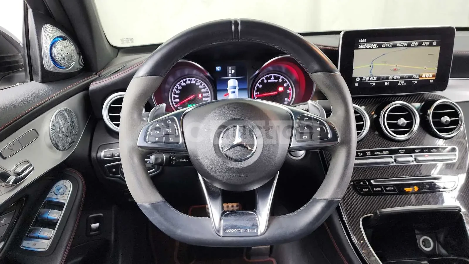 Mercedes-Benz GLC 43 AMG 9G* ALCANTARA* BURMASTER* DIAMOND* КРАЙНА ЦЕНА, снимка 6 - Автомобили и джипове - 53966230