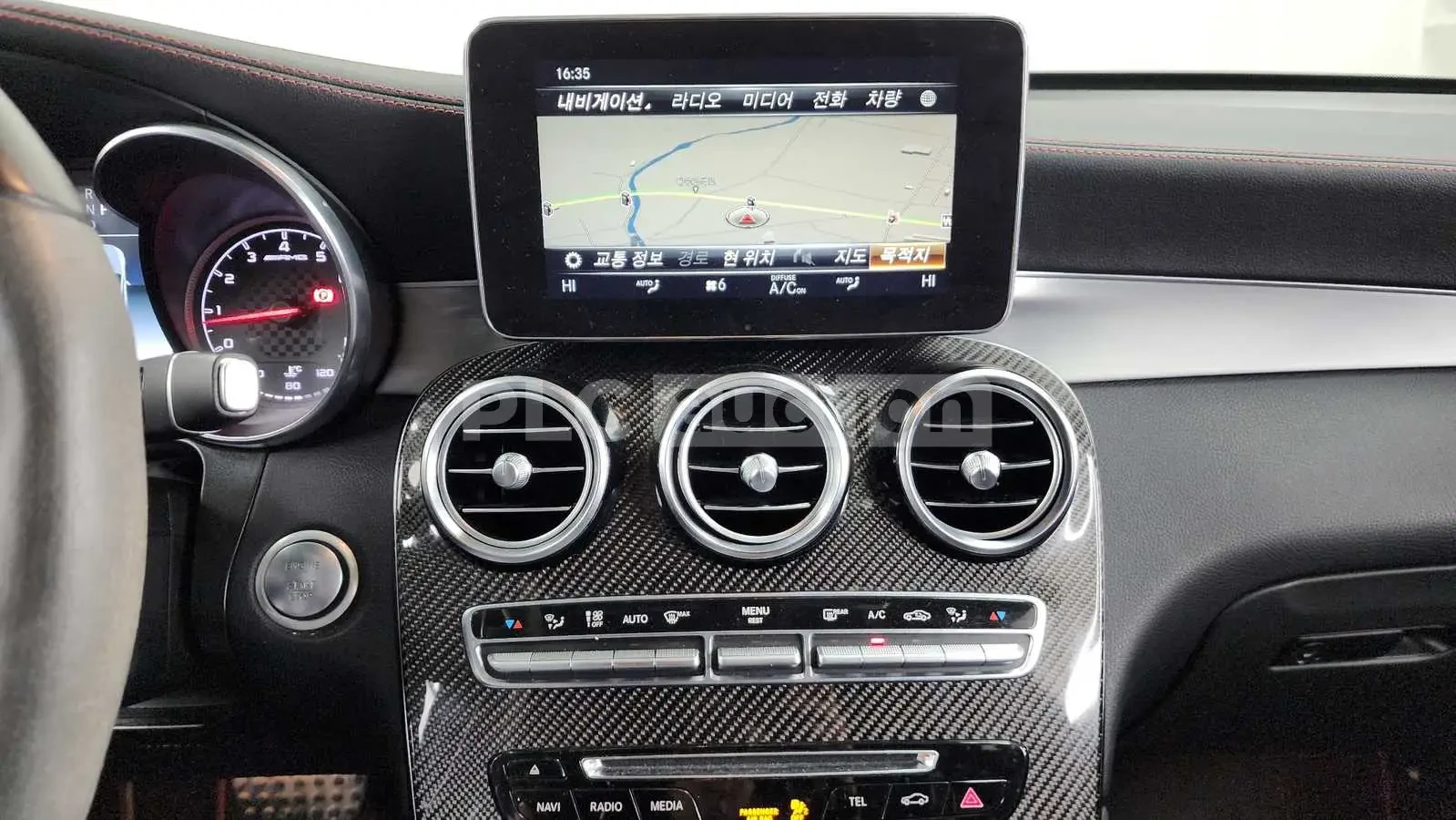 Mercedes-Benz GLC 43 AMG 9G* ALCANTARA* BURMASTER* DIAMOND* КРАЙНА ЦЕНА, снимка 9 - Автомобили и джипове - 53966230