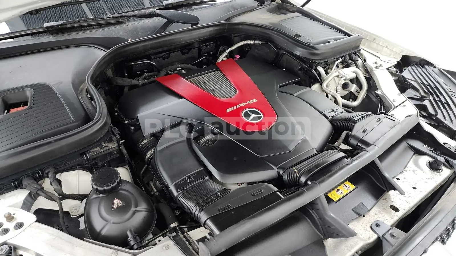 Mercedes-Benz GLC 43 AMG 9G* ALCANTARA* BURMASTER* DIAMOND* КРАЙНА ЦЕНА, снимка 5 - Автомобили и джипове - 53966230