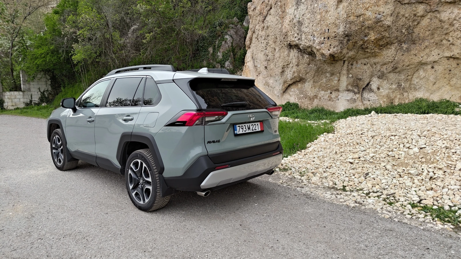 Toyota Rav4 2.5VVT-i TRAIL Edition, снимка 9 - Автомобили и джипове - 54234051