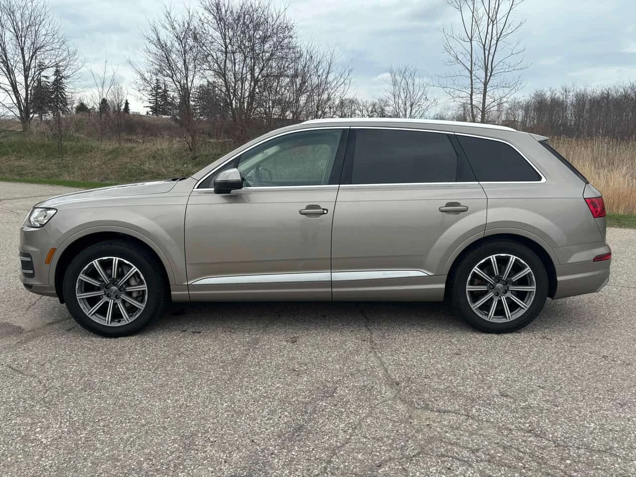 Audi Q7 * 3.0T Technik * DISTRONIC* ОБДУХВАНЕ* АМБИЕНТНО* , снимка 2 - Автомобили и джипове - 54668266
