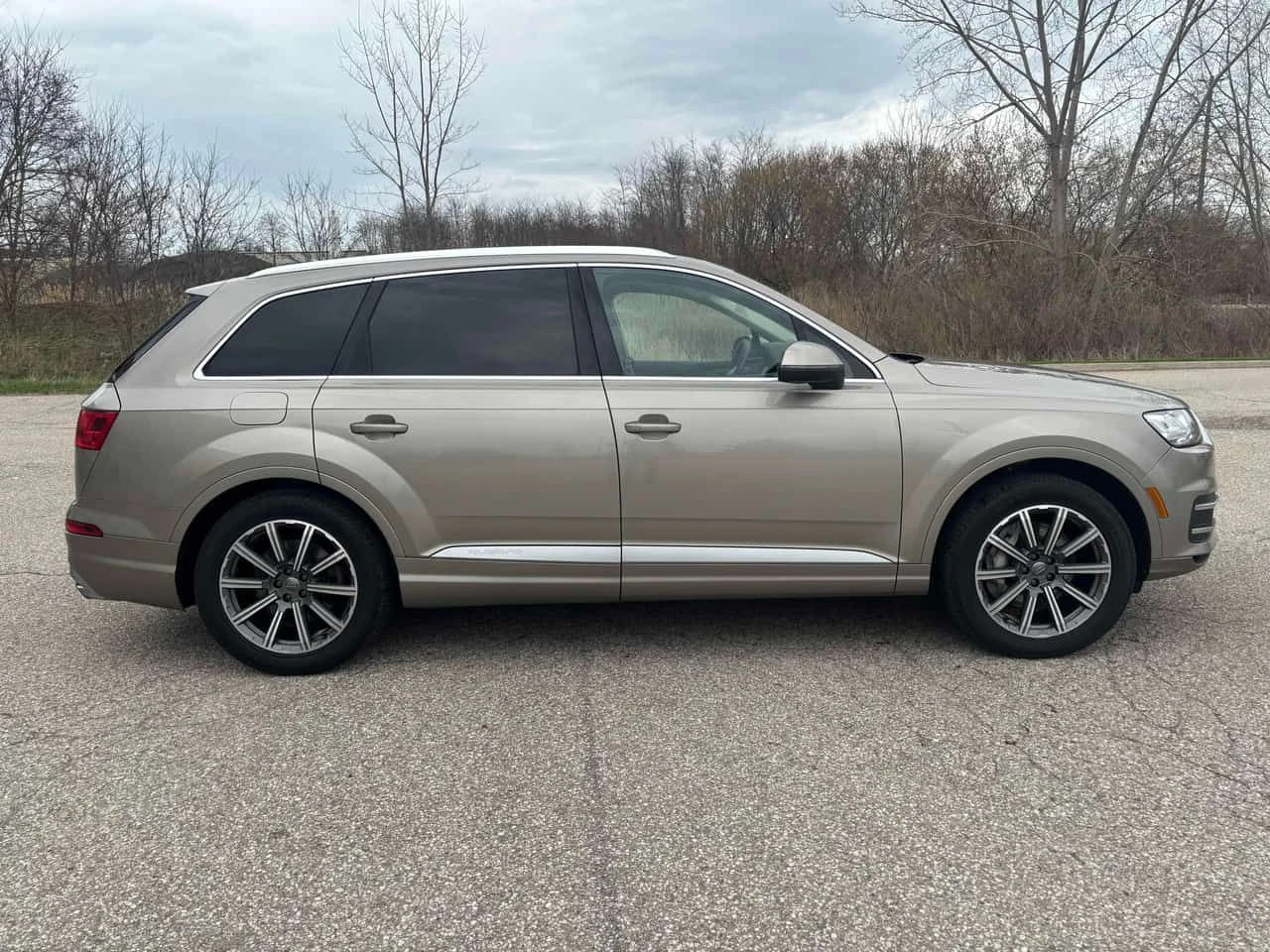 Audi Q7 * 3.0T Technik * DISTRONIC* ОБДУХВАНЕ* АМБИЕНТНО* , снимка 3 - Автомобили и джипове - 54668266