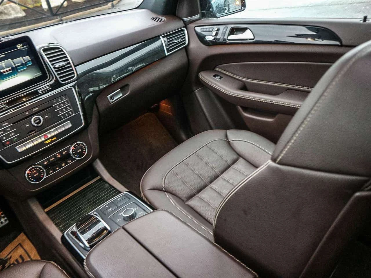 Mercedes-Benz GLE * 4MATIC * CARFAX * ЦЕНА ДО БГ, снимка 17 - Автомобили и джипове - 54782080