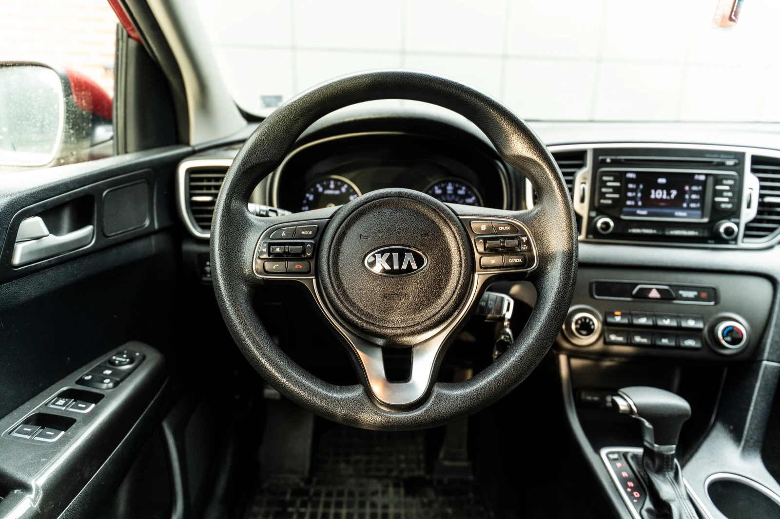 Kia Sportage 2.4 GDI, снимка 12 - Автомобили и джипове - 55339878