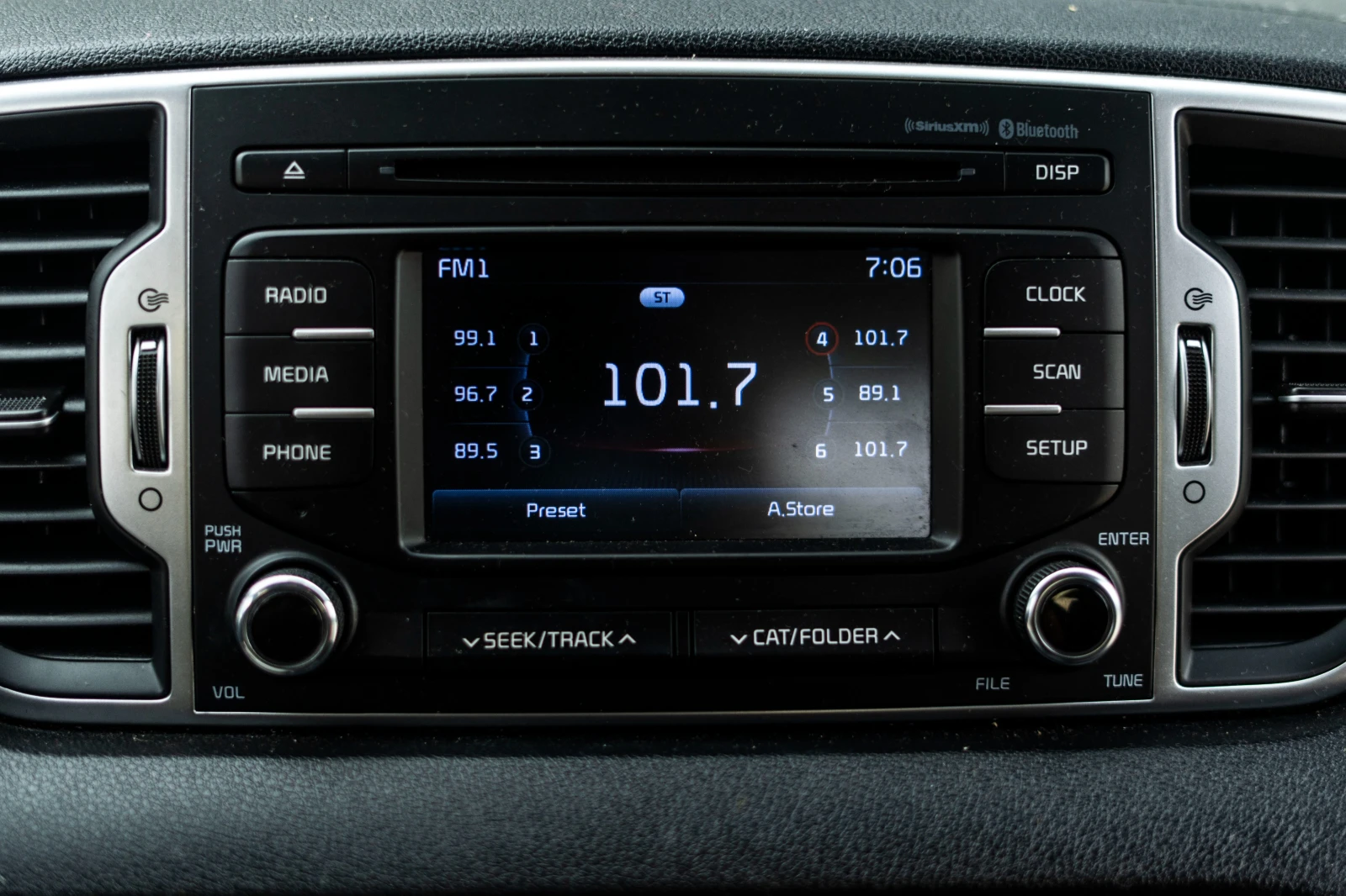 Kia Sportage 2.4 GDI, снимка 17 - Автомобили и джипове - 55339878
