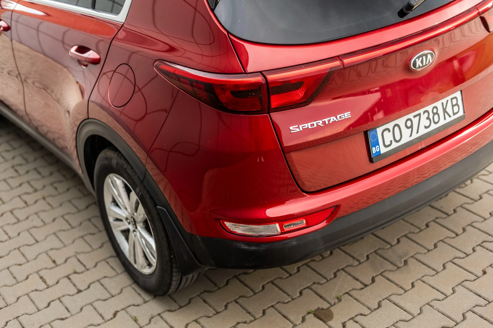 Kia Sportage 2.4 GDI, снимка 9 - Автомобили и джипове - 55339878