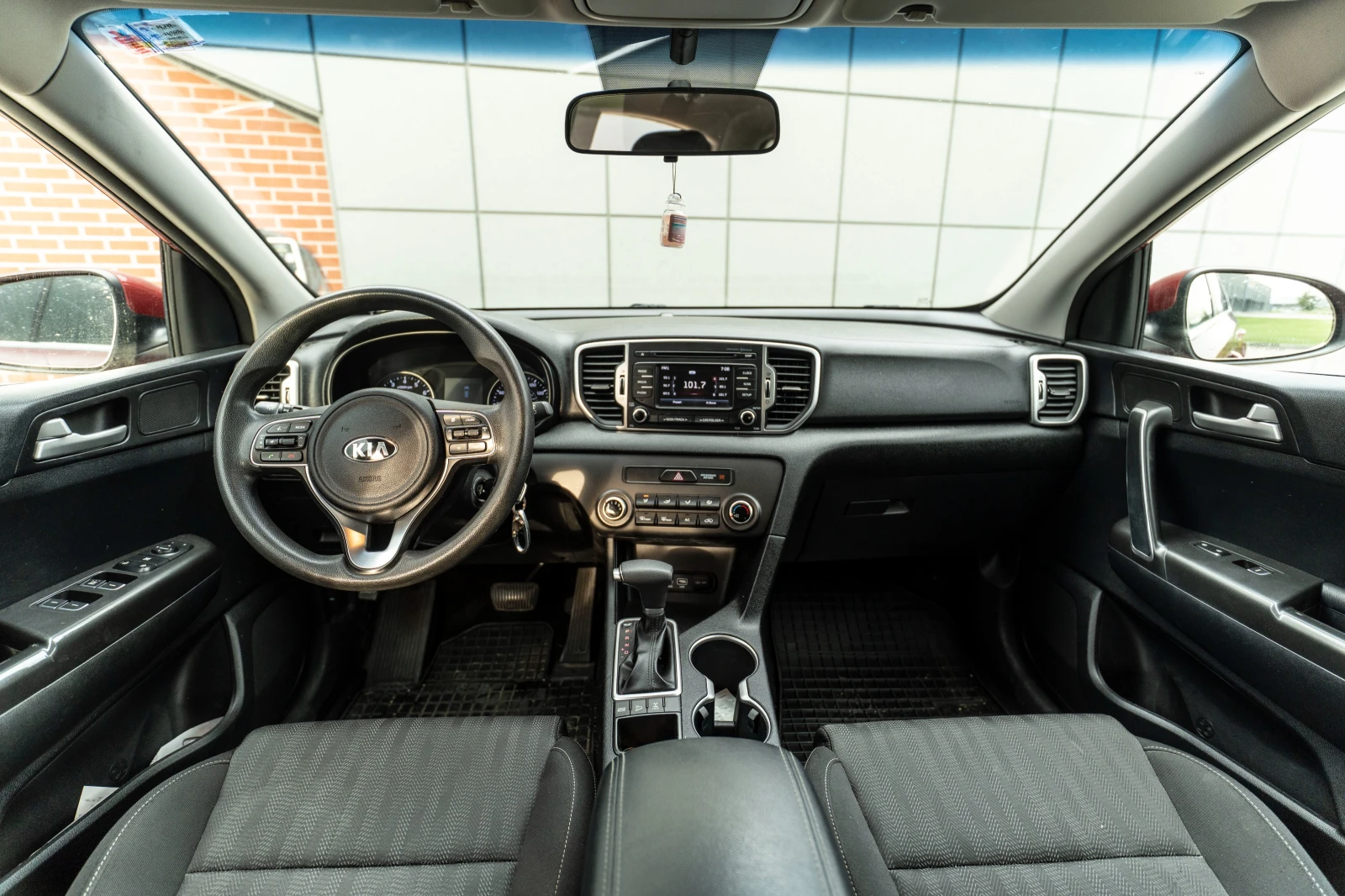 Kia Sportage 2.4 GDI, снимка 11 - Автомобили и джипове - 55339878