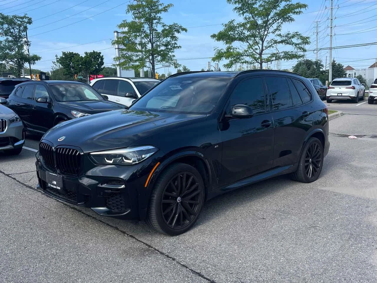 BMW X5 M50i/ДИСТРОНИК/ОБДУХВАНЕ/H/K
